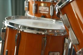 Royalty-vrij Dramatische drums muziek 